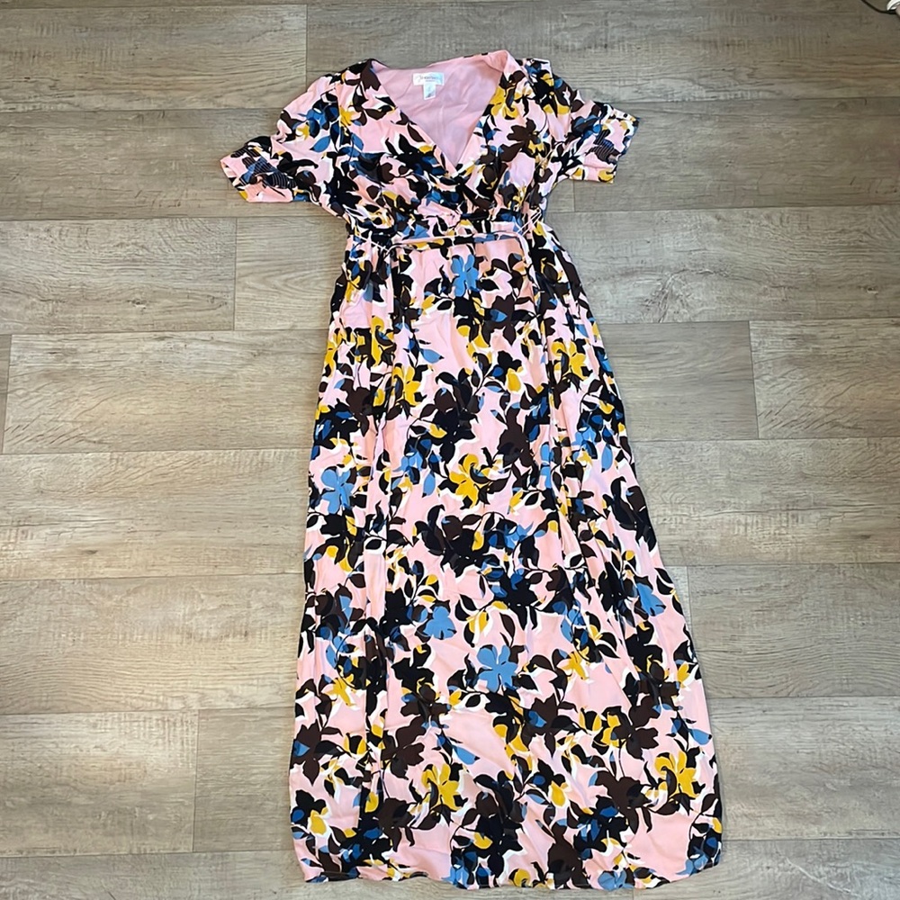 Maternity pink floral maxi dress